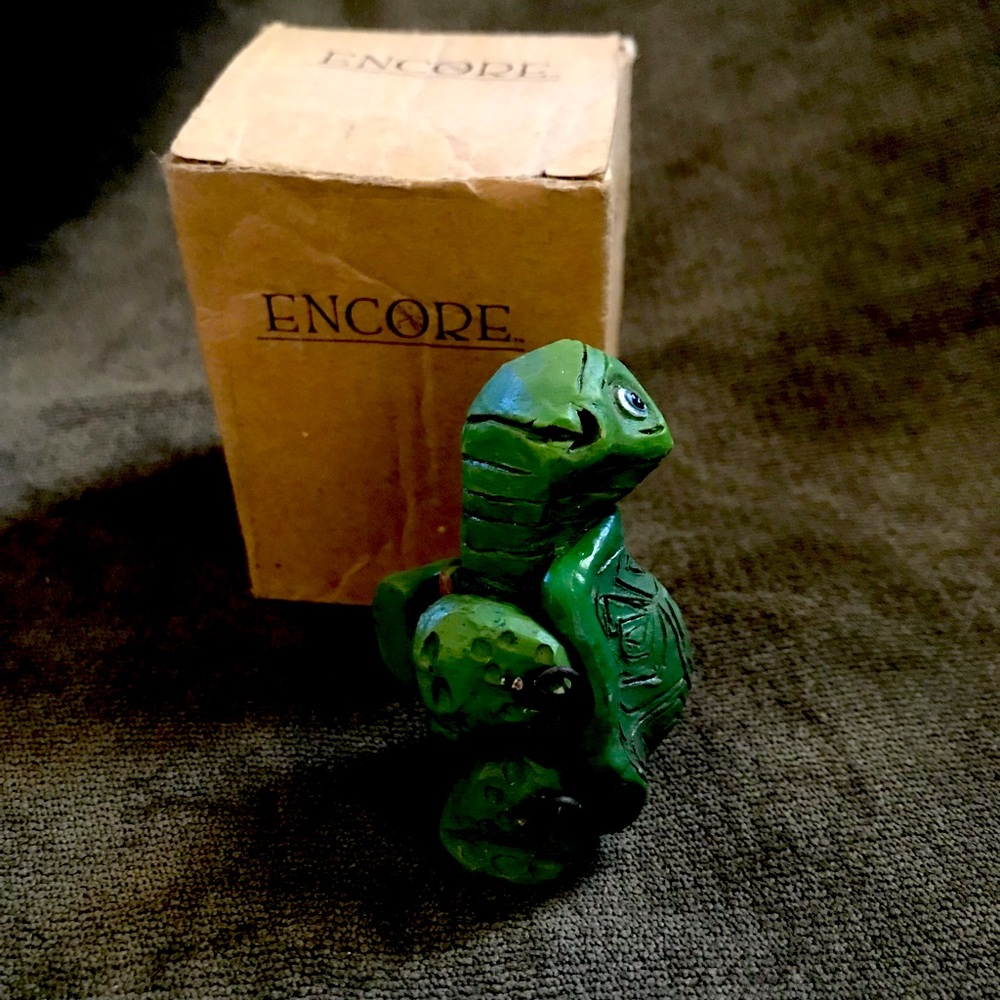Turtle figurine 2